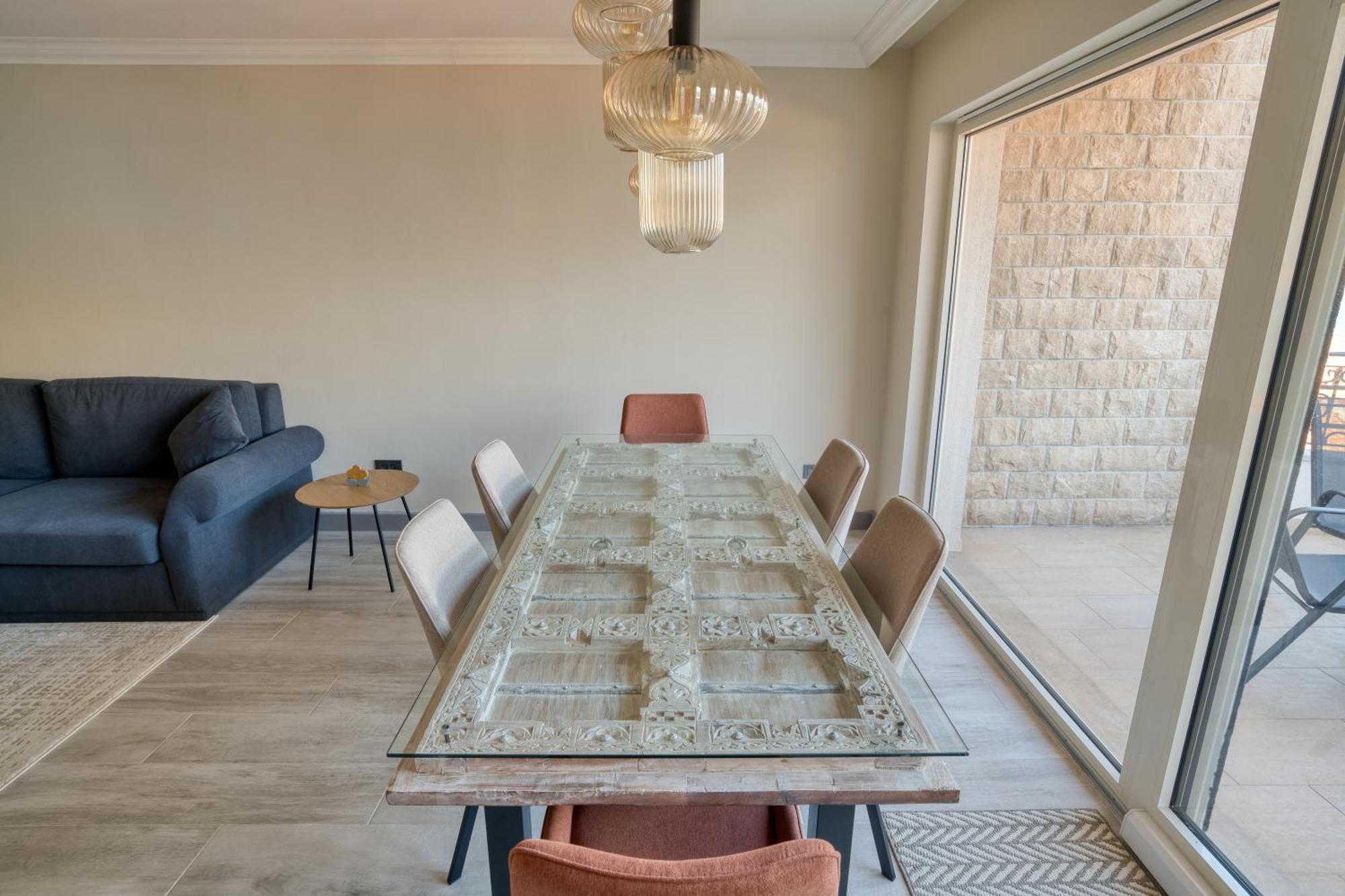 Luxurious 3-Bedroom Apartment By Mn Property Kotor Dış mekan fotoğraf