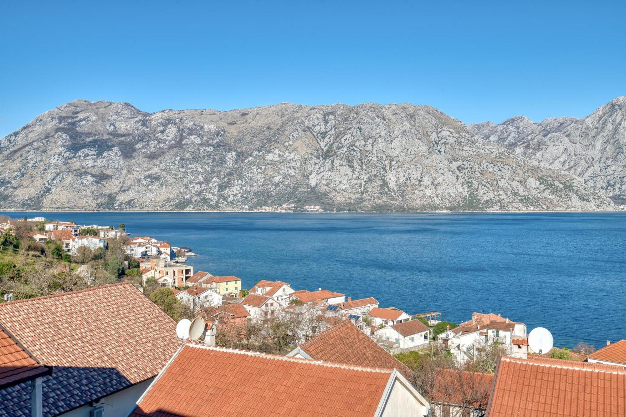 Luxurious 3-Bedroom Apartment By Mn Property Kotor Dış mekan fotoğraf